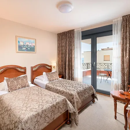 Hotel Cvita 4*