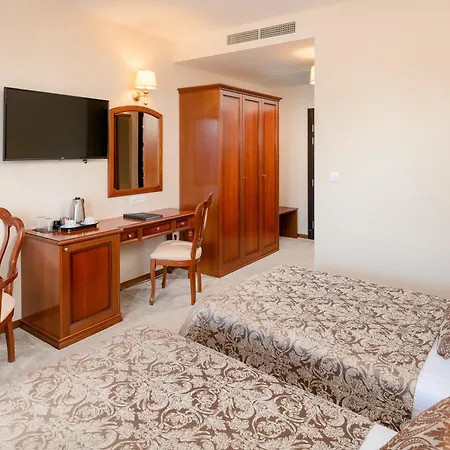 Hotell Cvita 4*
