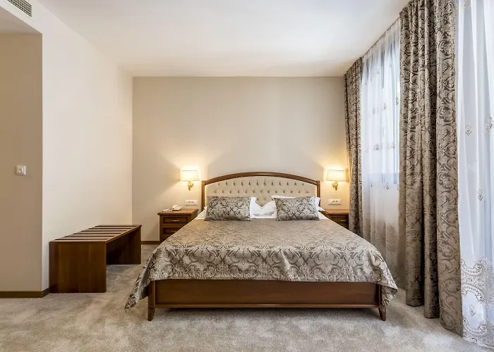 Ξενοδοχείο Cvita 4*