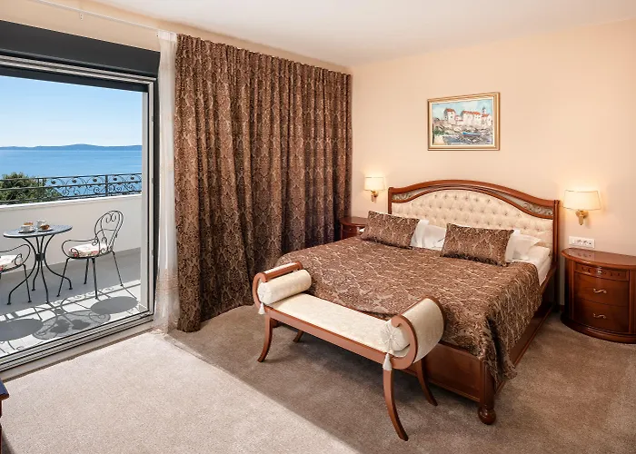 Ξενοδοχείο Cvita 4*